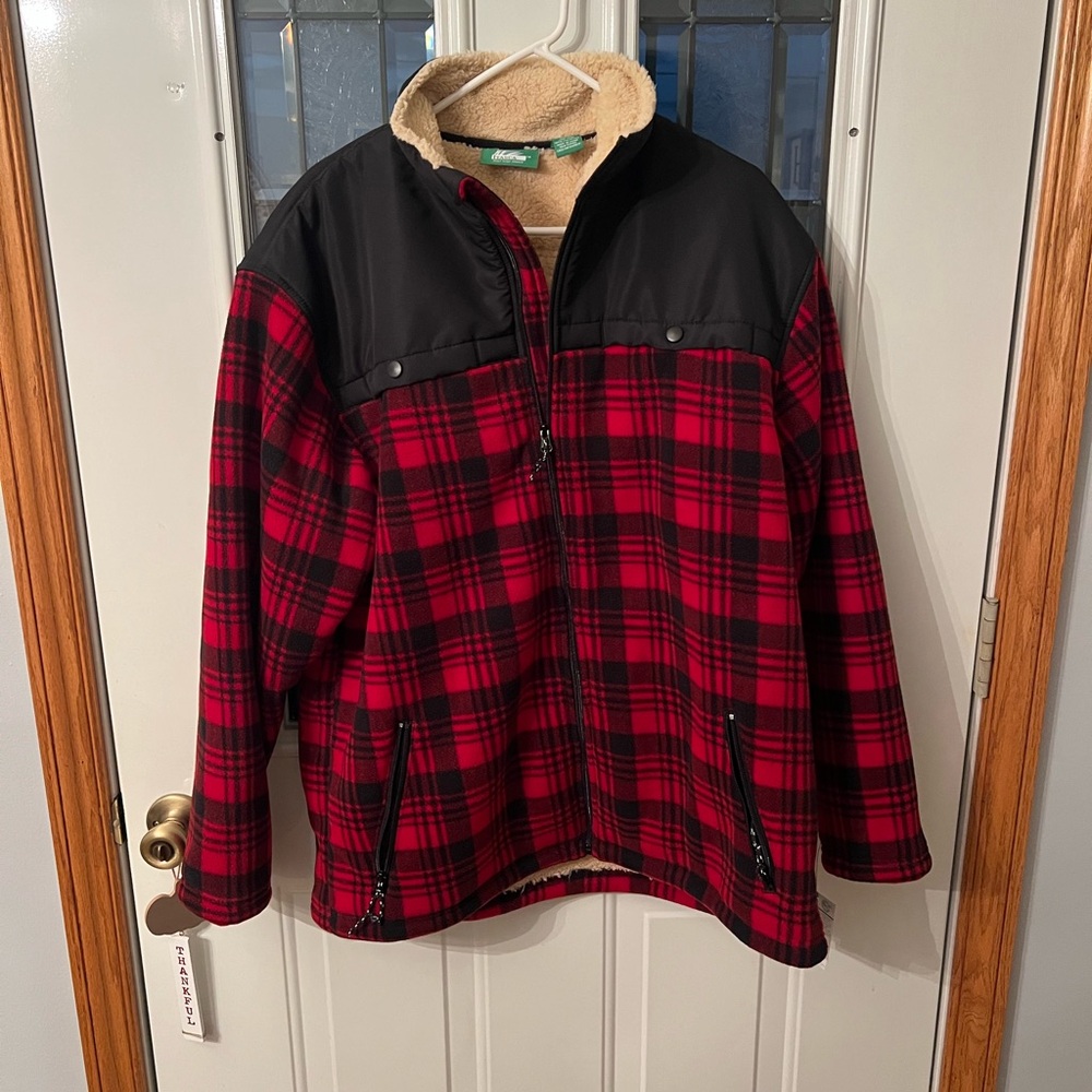NWT Itasca Black Jacket with Cream Lining